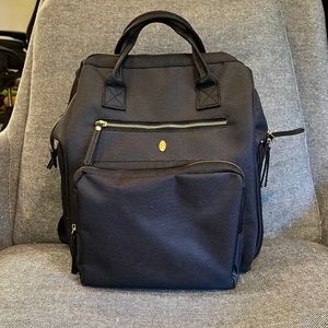 Chertsey Idaho Jones pump backpack